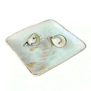 Vintage clip on pearl earrings